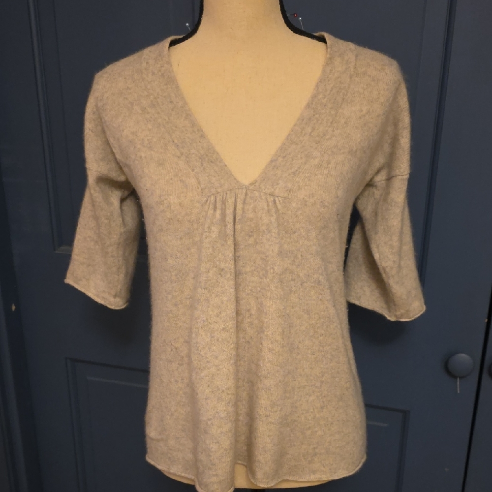 Buy 2 Get 1 Free Christopher Fischer 100% Cashmere V-Neck Sweater Gray Small